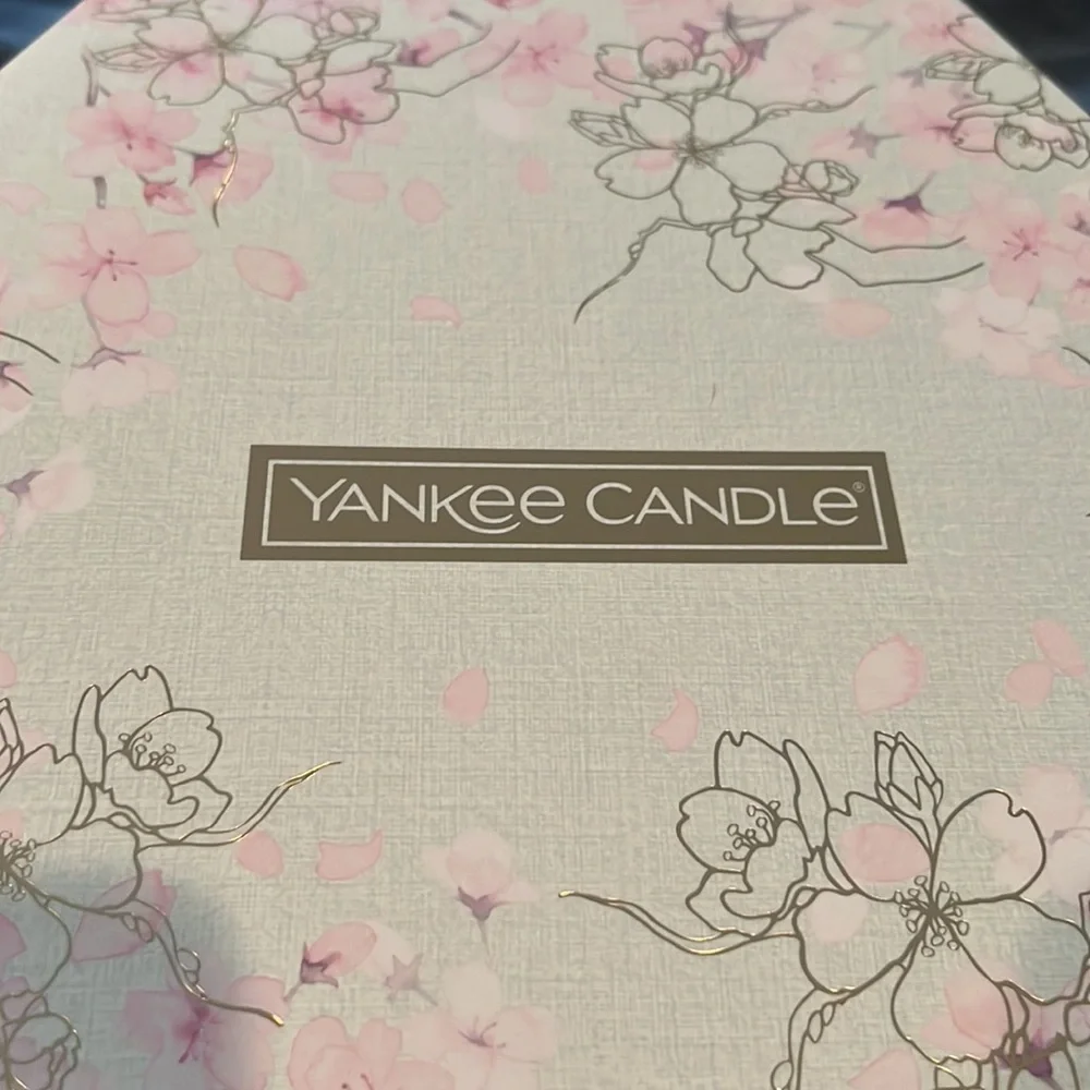 YANKEE CANDLE TEA CANDLE SET - Picture 5 of 6